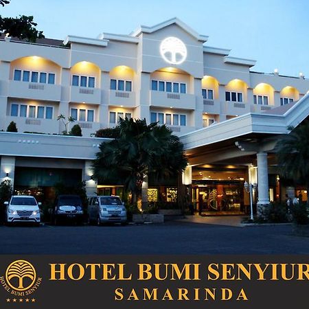Bumi Senyiur Hotel Samarinda Exterior photo