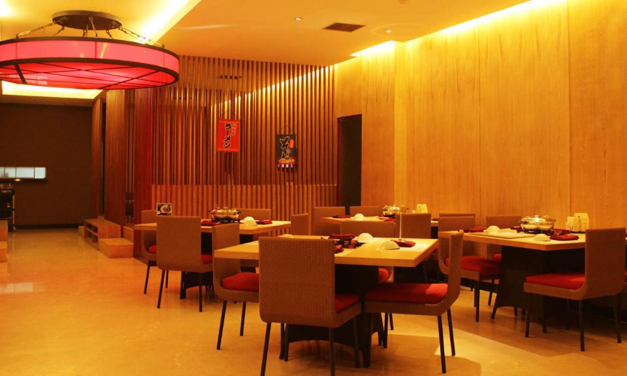Bumi Senyiur Hotel Samarinda Exterior photo