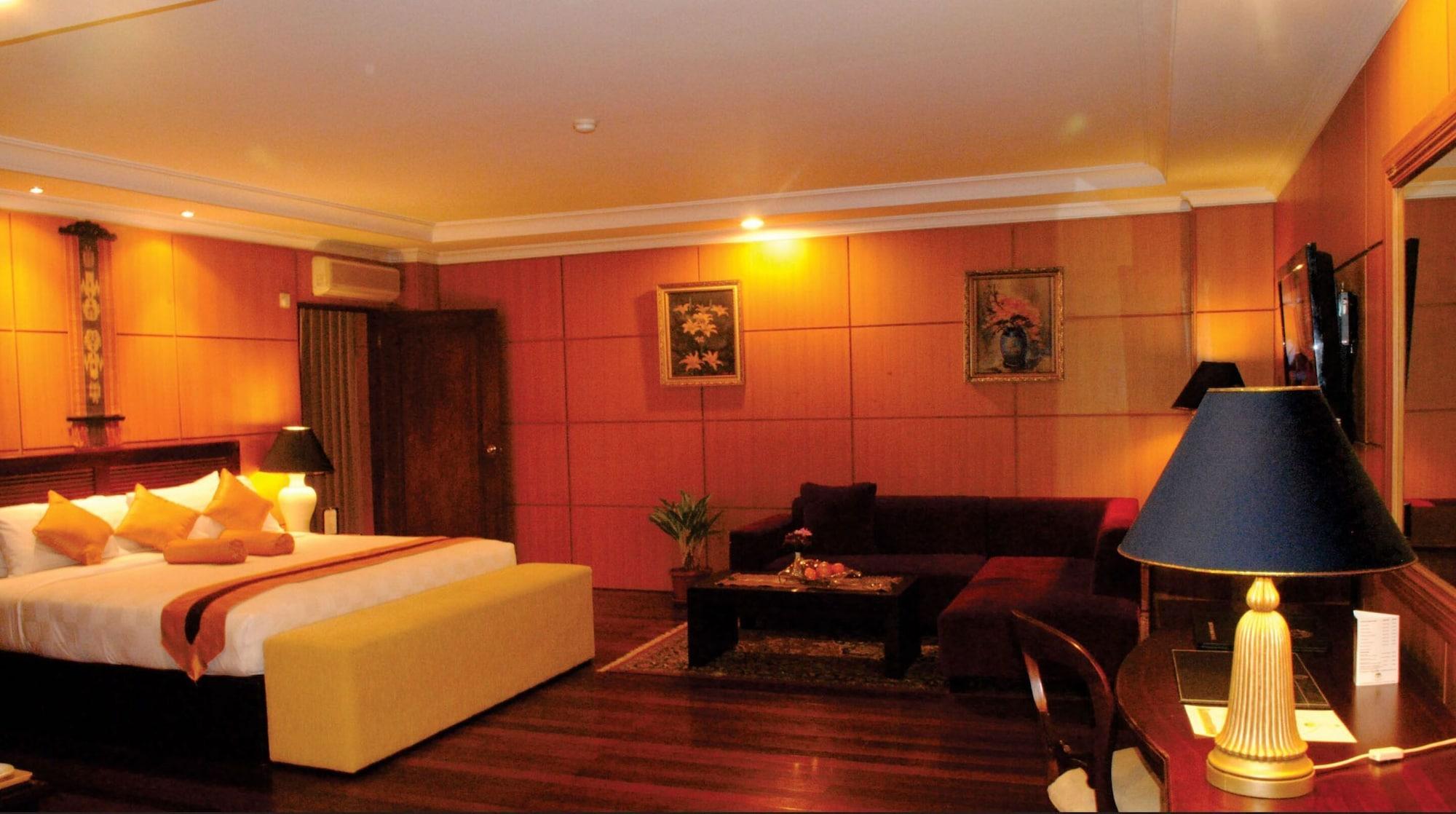 Bumi Senyiur Hotel Samarinda Exterior photo